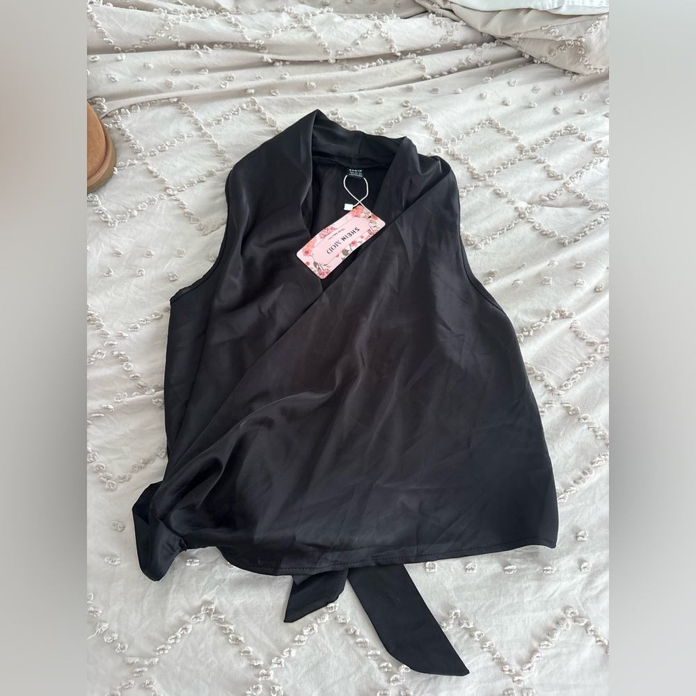 SHEIN Black Wrap Blouse